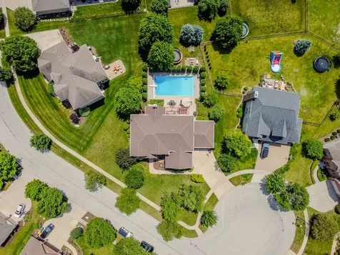 21416 South Majestic Pine Street Shorewood IL 60404