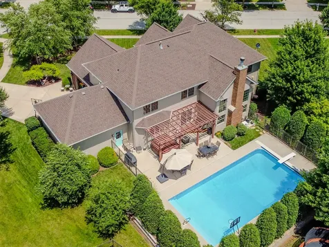 21416 South Majestic Pine Street Shorewood IL 60404