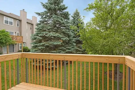 2642 Granite Court Crystal Lake IL 60012