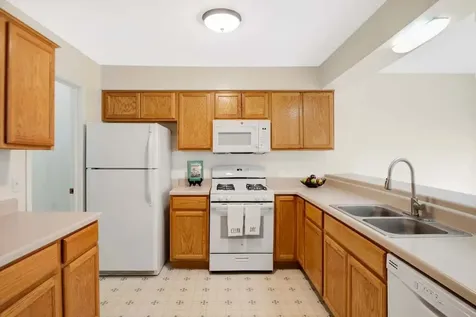 2642 Granite Court Crystal Lake IL 60012
