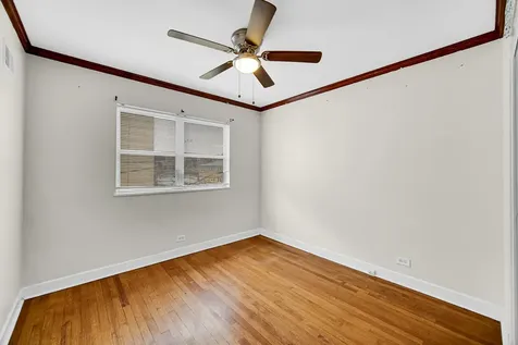 7248 North Ridge Boulevard Chicago IL 60645