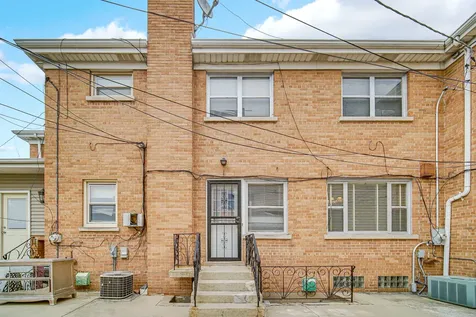7248 North Ridge Boulevard Chicago IL 60645