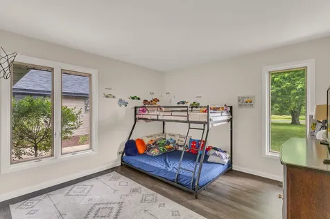 11N025 Burlington Road Hampshire IL 60140