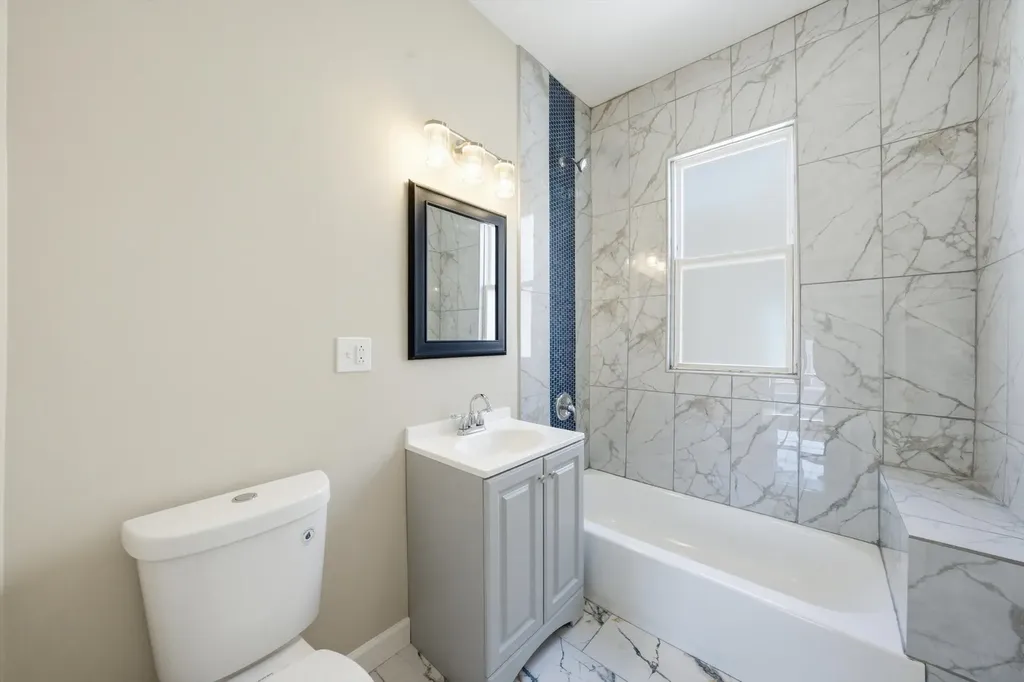 4046 West 21st Street Chicago IL 60623