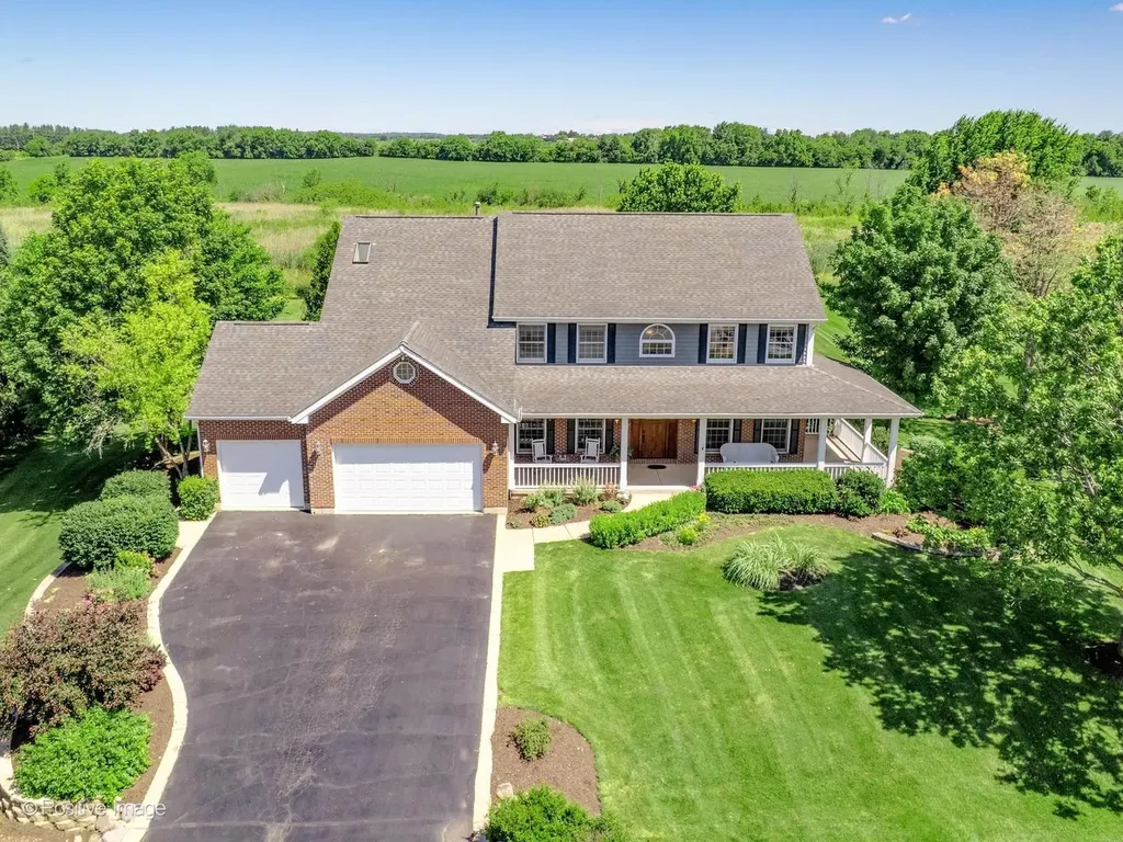 38W070 Spring Green Way Batavia IL 60510