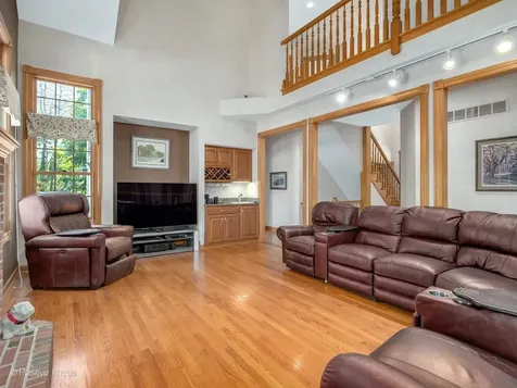 38W070 Spring Green Way Batavia IL 60510