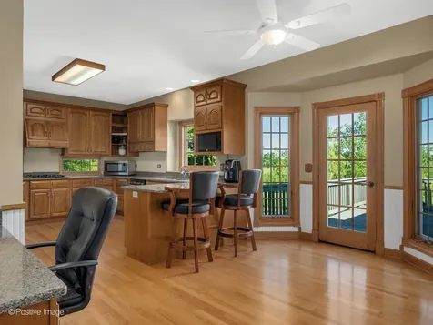 38W070 Spring Green Way Batavia IL 60510