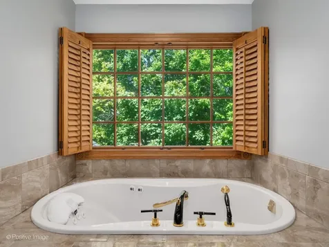 38W070 Spring Green Way Batavia IL 60510