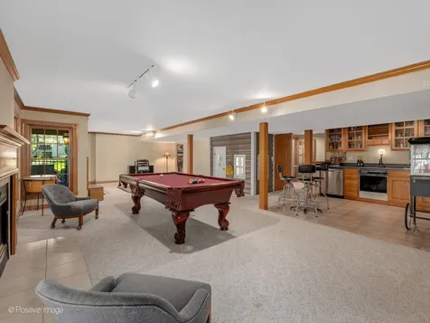 38W070 Spring Green Way Batavia IL 60510