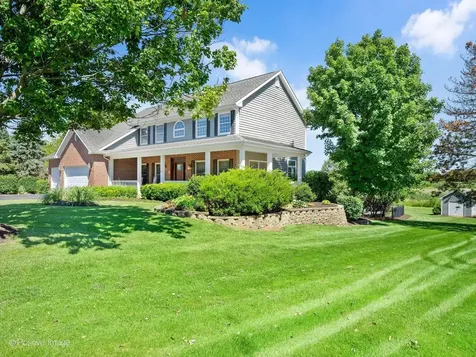 38W070 Spring Green Way Batavia IL 60510