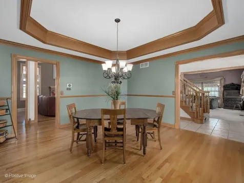 38W070 Spring Green Way Batavia IL 60510