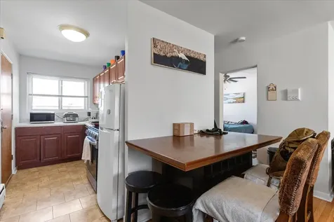 6721 North Hermitage Avenue Chicago IL 60626