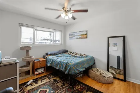 6721 North Hermitage Avenue Chicago IL 60626
