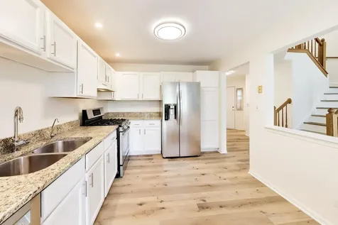 312 East Tall Oaks Lane Itasca IL 60143