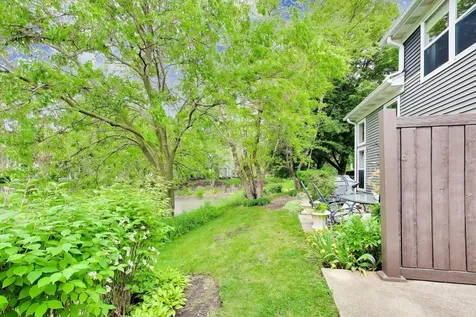 312 East Tall Oaks Lane Itasca IL 60143