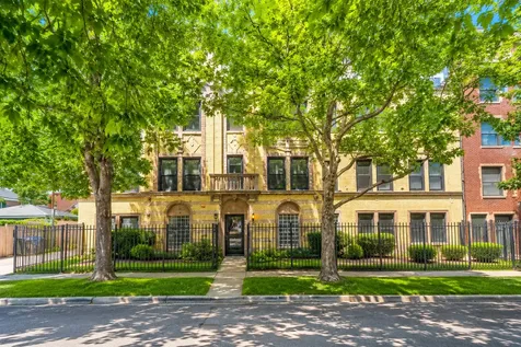 1934 East 74th Street Chicago IL 60649