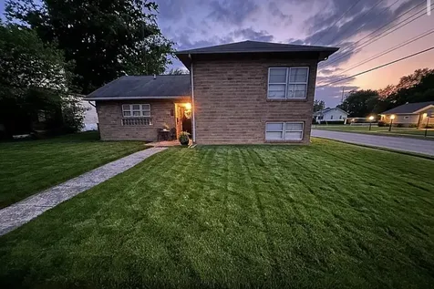 107 Mill Street Benton IL 62812
