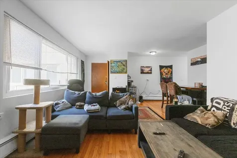 6717 North Hermitage Avenue Chicago IL 60626