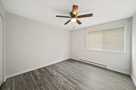170 South Waters Edge Drive S Glendale Heights IL 60139