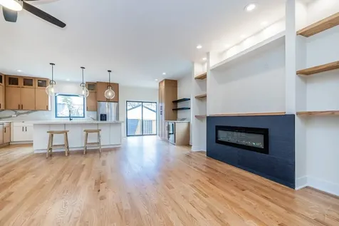 2247 South 6th Avenue North Riverside IL 60546