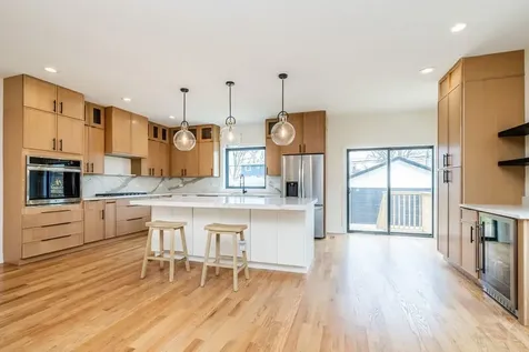 2247 South 6th Avenue North Riverside IL 60546