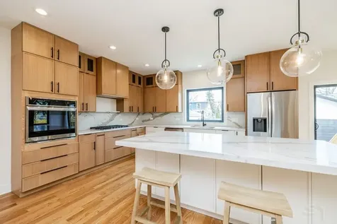 2247 South 6th Avenue North Riverside IL 60546