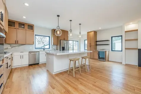 2247 South 6th Avenue North Riverside IL 60546