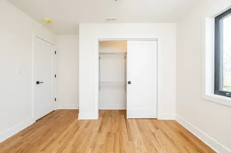 2247 South 6th Avenue North Riverside IL 60546