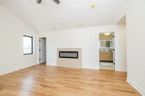 2247 South 6th Avenue North Riverside IL 60546