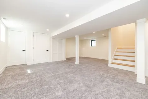 2247 South 6th Avenue North Riverside IL 60546