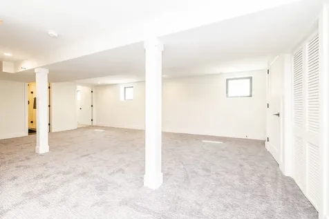 2247 South 6th Avenue North Riverside IL 60546