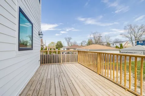 2247 South 6th Avenue North Riverside IL 60546