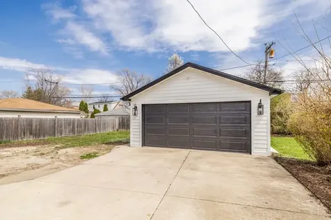 2247 South 6th Avenue North Riverside IL 60546