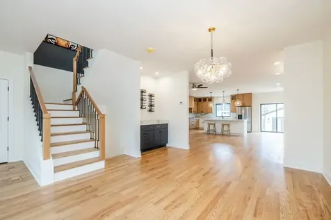 2247 South 6th Avenue North Riverside IL 60546