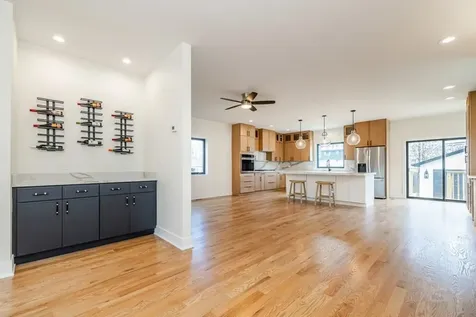 2247 South 6th Avenue North Riverside IL 60546
