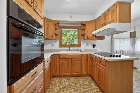 404 Fairview Boulevard Rockford IL 61107
