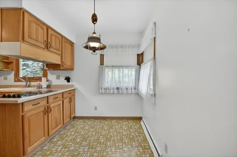 404 Fairview Boulevard Rockford IL 61107