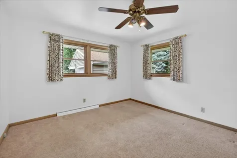 404 Fairview Boulevard Rockford IL 61107