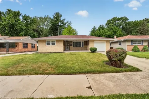404 Fairview Boulevard Rockford IL 61107