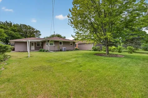 404 Fairview Boulevard Rockford IL 61107