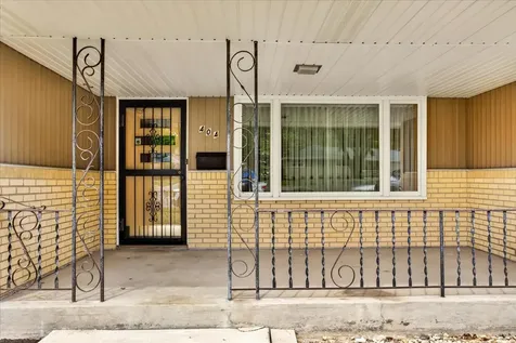404 Fairview Boulevard Rockford IL 61107