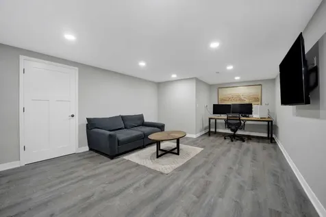 141 Adler Drive Libertyville IL 60048