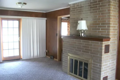 403 Oak Street Utica IL 61373