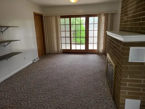 403 Oak Street Utica IL 61373
