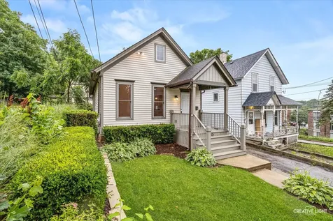 255 Bartlett Place Elgin IL 60120