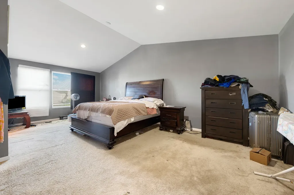 269 South Palmer Drive Bolingbrook IL 60490
