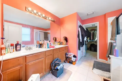 269 South Palmer Drive Bolingbrook IL 60490