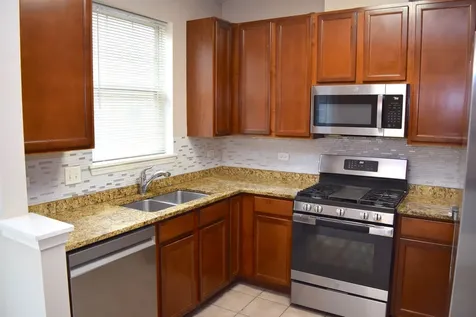 1260 Evergreen Avenue Des Plaines IL 60016