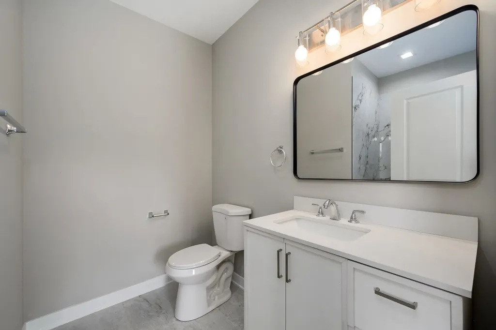 3031 West Warren Boulevard Chicago IL 60612
