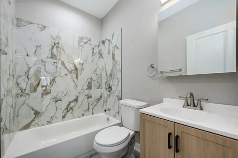 3031 West Warren Boulevard Chicago IL 60612